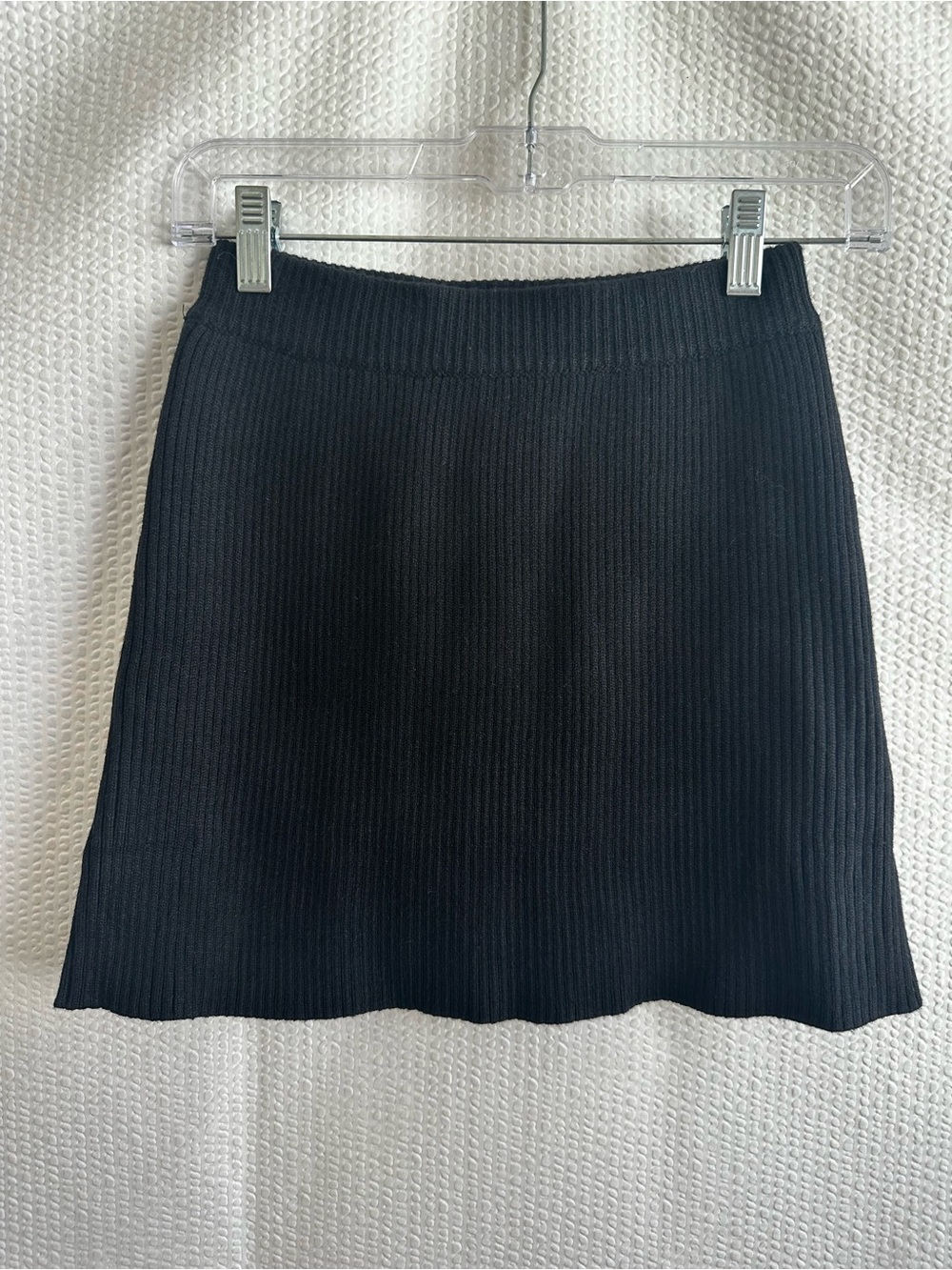 HYFVE Black Ribbed Mini Skirt Stretch Pull On Sweater Knit Size: Small NWT